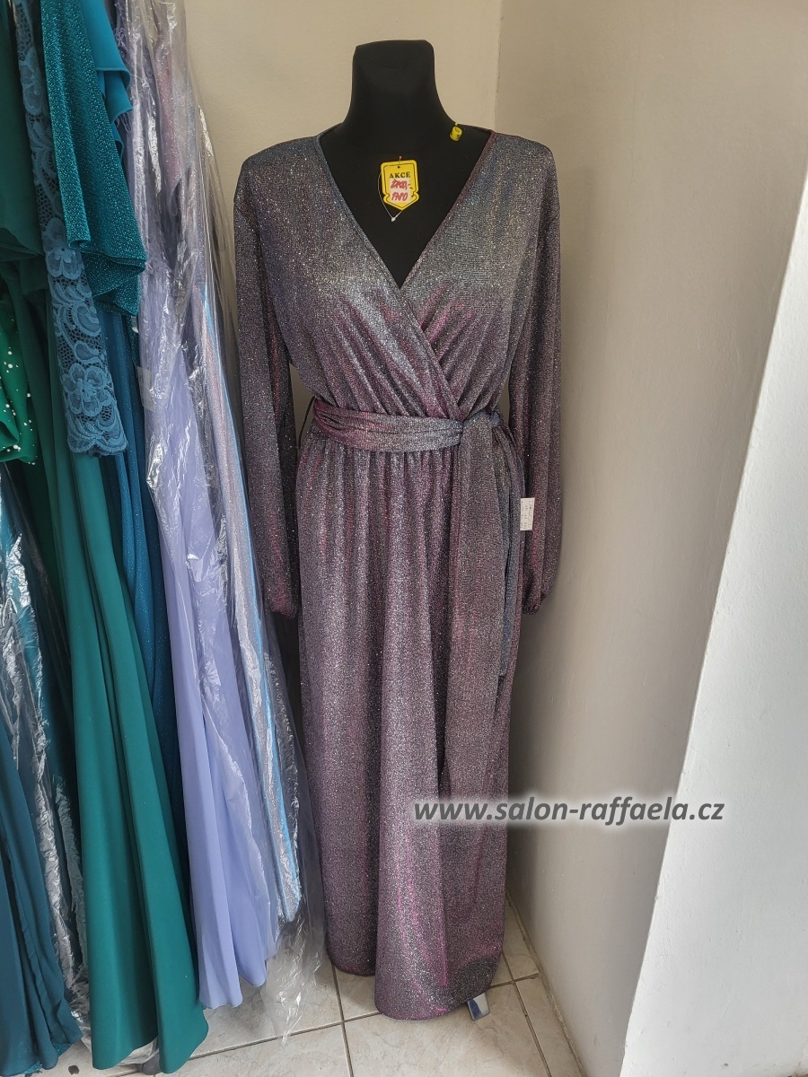 Třpytivé jemně fialové šaty Blatten s dlouhými rukávy a páskem (vel. XL-2XL)