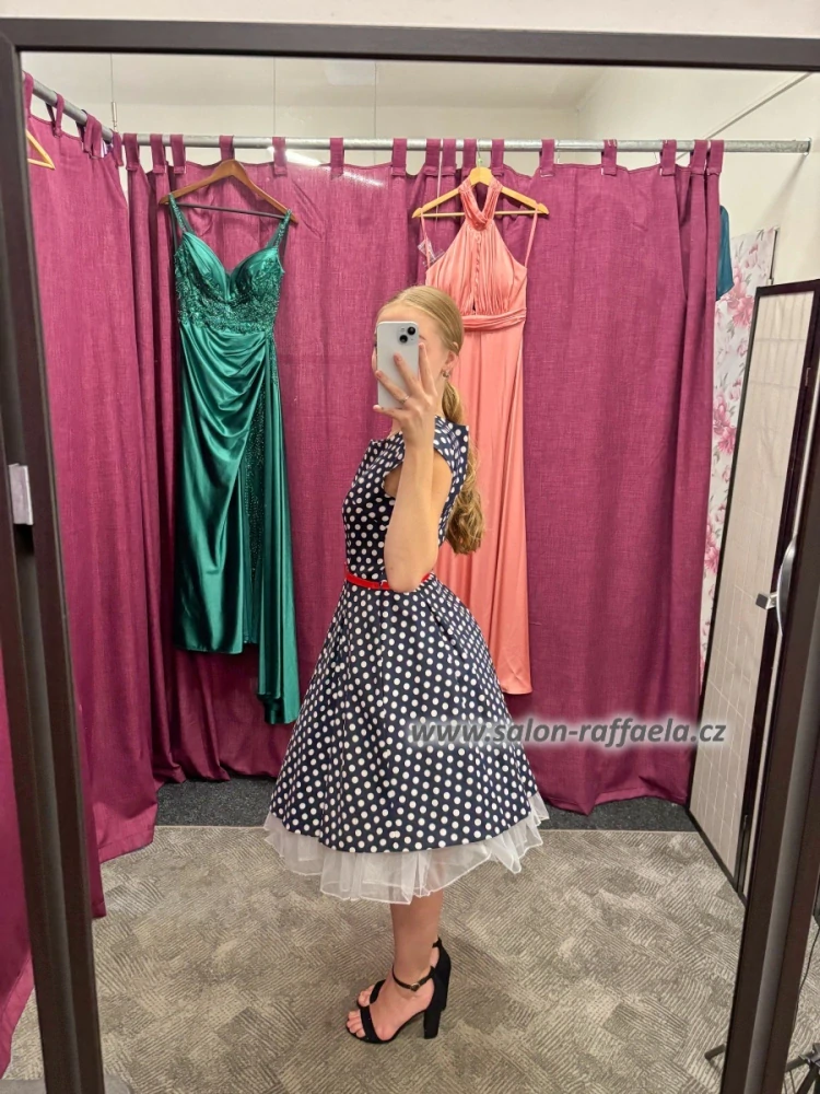 Puntíkované šaty Retro 104 s červeným páskem (vel. 36/38)