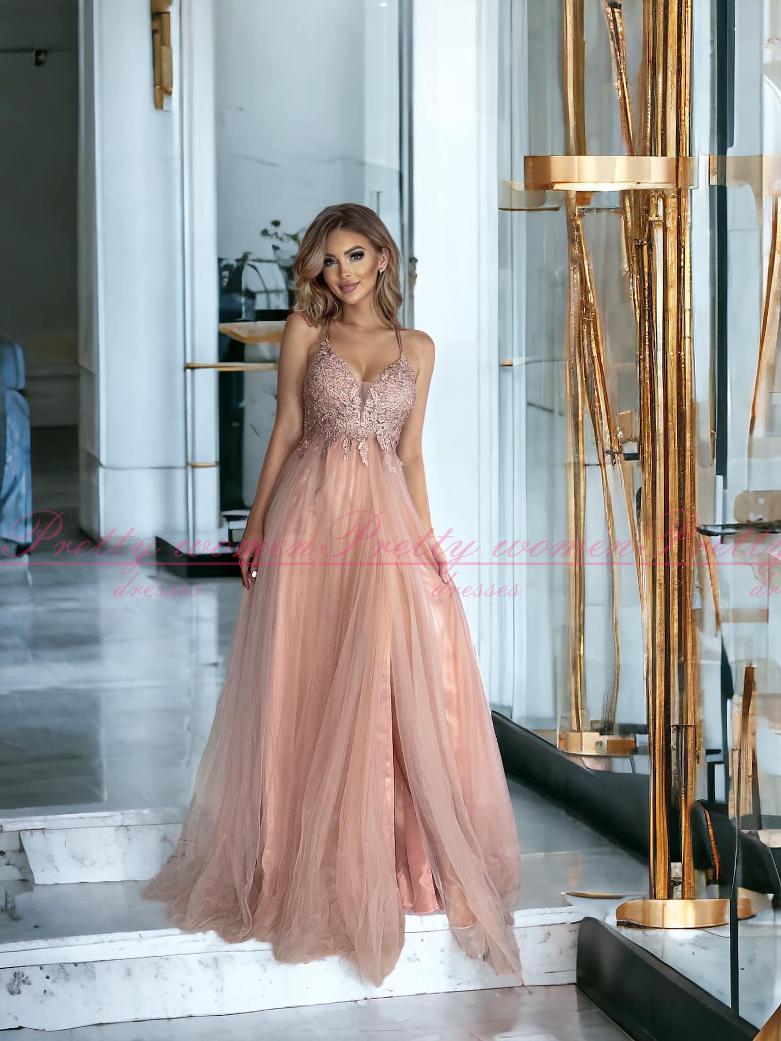 Maturitní šaty s třpytivou tylovou sukní Milagros (vel. 36)