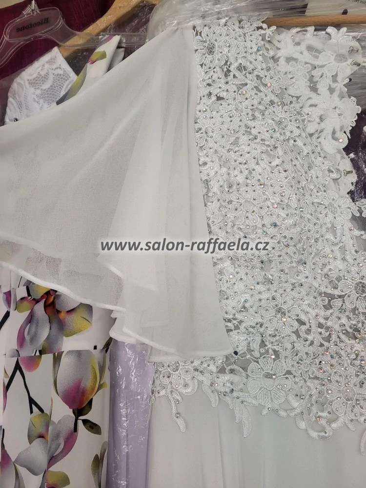 Exkluzivní svatební šaty s krajkovými zády Ripoli pro plnoštíhlé (vel. 48)