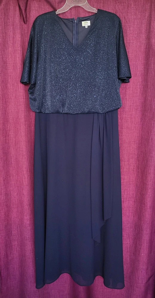 Temně modré elegantní šaty Lexa s třpytivým volným topem (vel. 48)