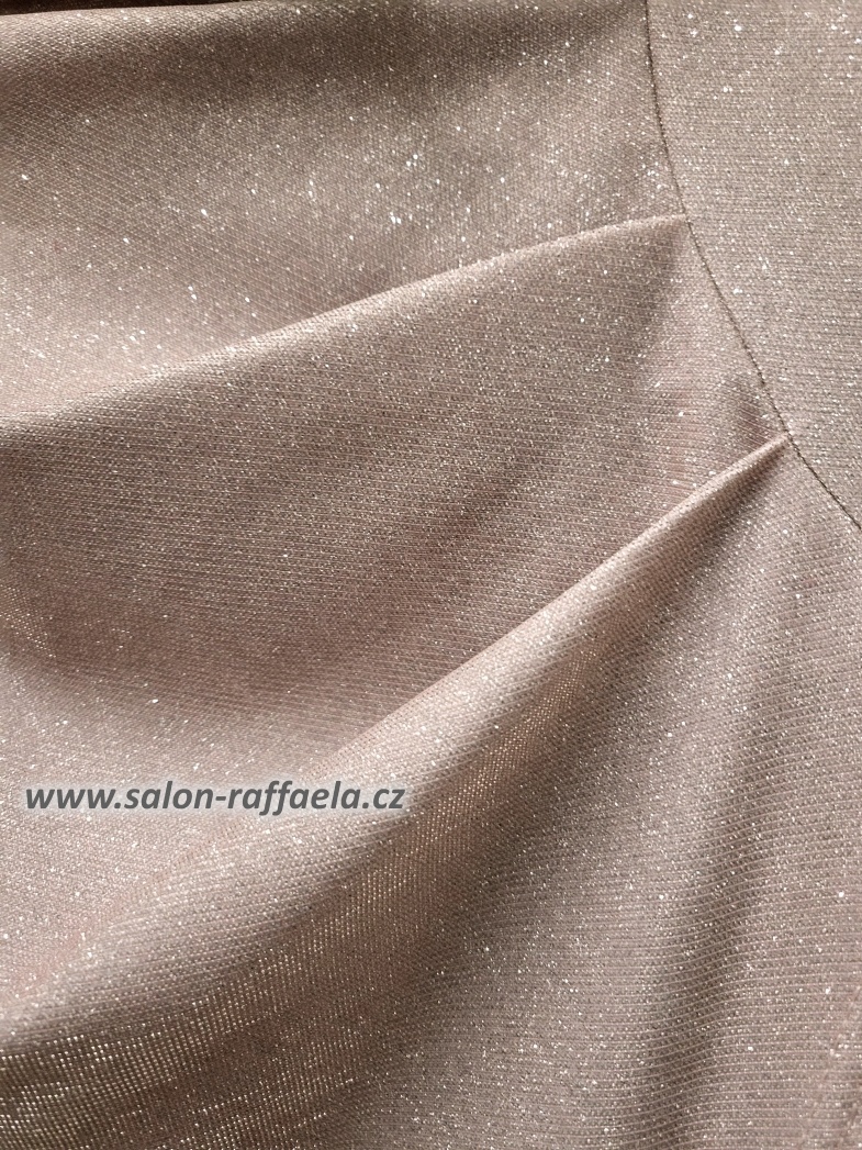 Jemně třpytivé společenské šaty chytrého střihu pro plnoštíhlé Sion (vel. 48/50)