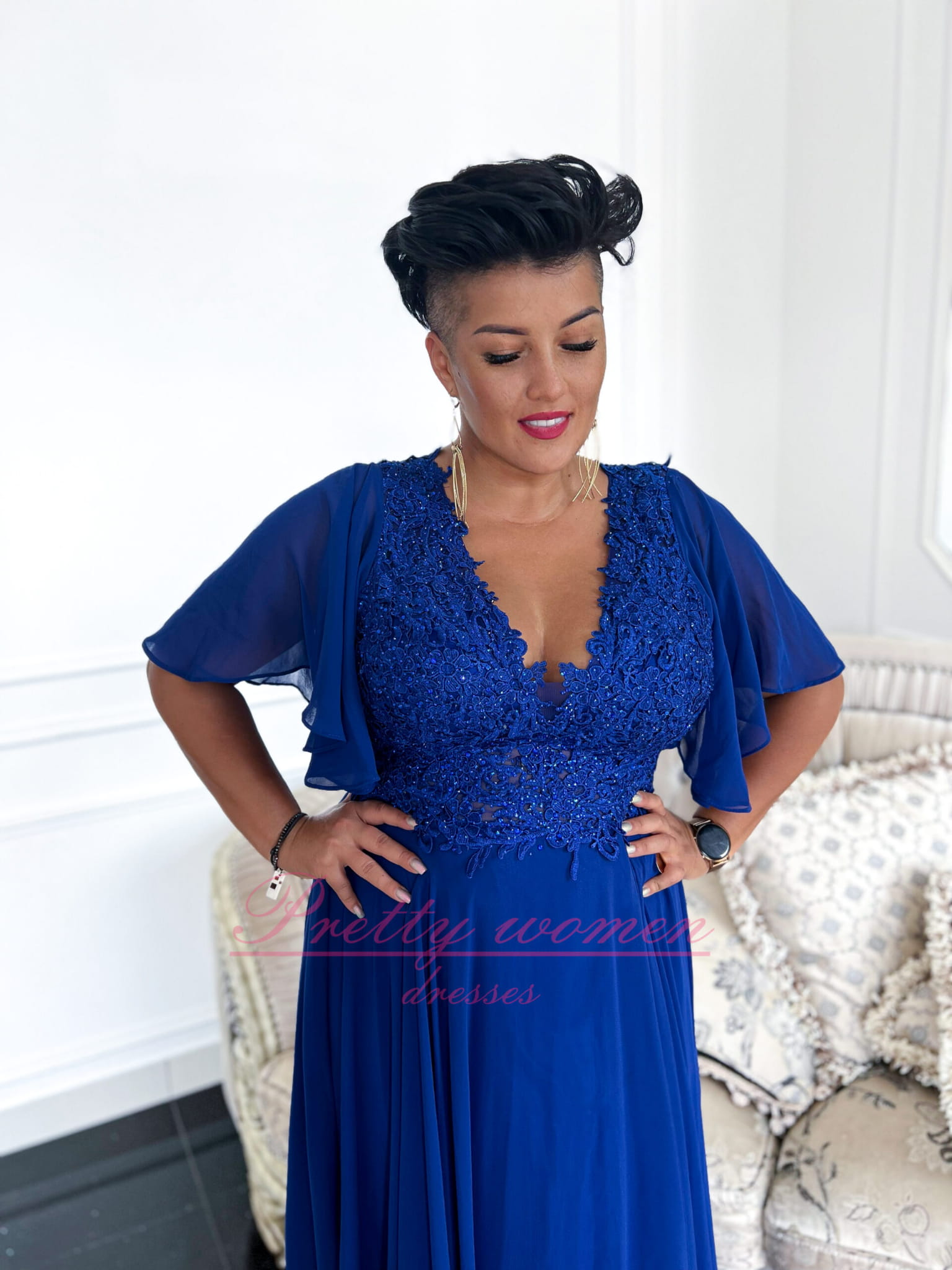 Královsky modré společenské šaty s propínacími zády Rubens (vel. 44)