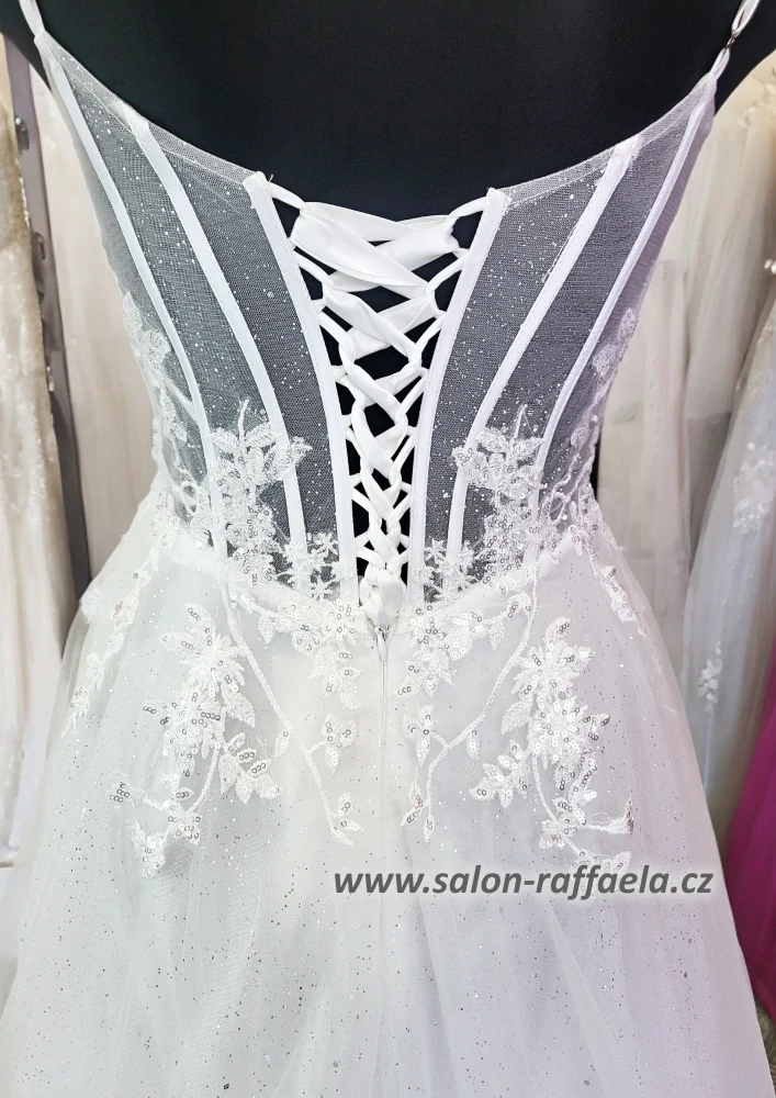 Svatební šaty s třpytivou sukní a šněrováním Sarnen (vel. 34)