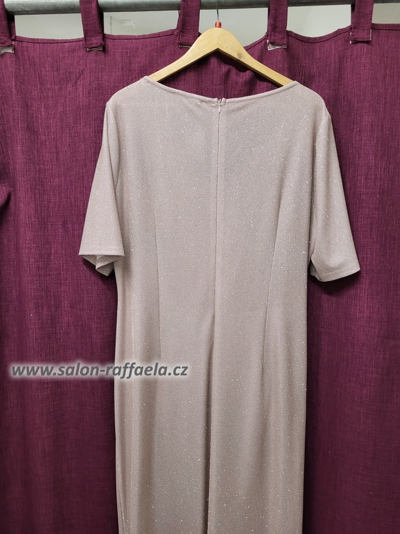 Jemně třpytivé společenské šaty chytrého střihu pro plnoštíhlé Sion (vel. 48/50)