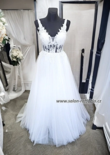Svatební šaty Colon s tylovou sukn a kamínkovým topem na šněrování (vel. 36)