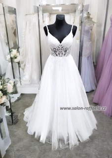 Svatební šaty s třpytivou sukní a velmi pevným korzetem na šněrování Split (vel. 34, 36)