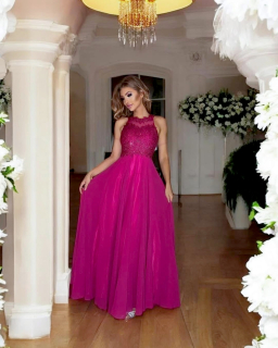 Malinové společenské šaty ke krku s propínacími zády Tigran (vel. 34)